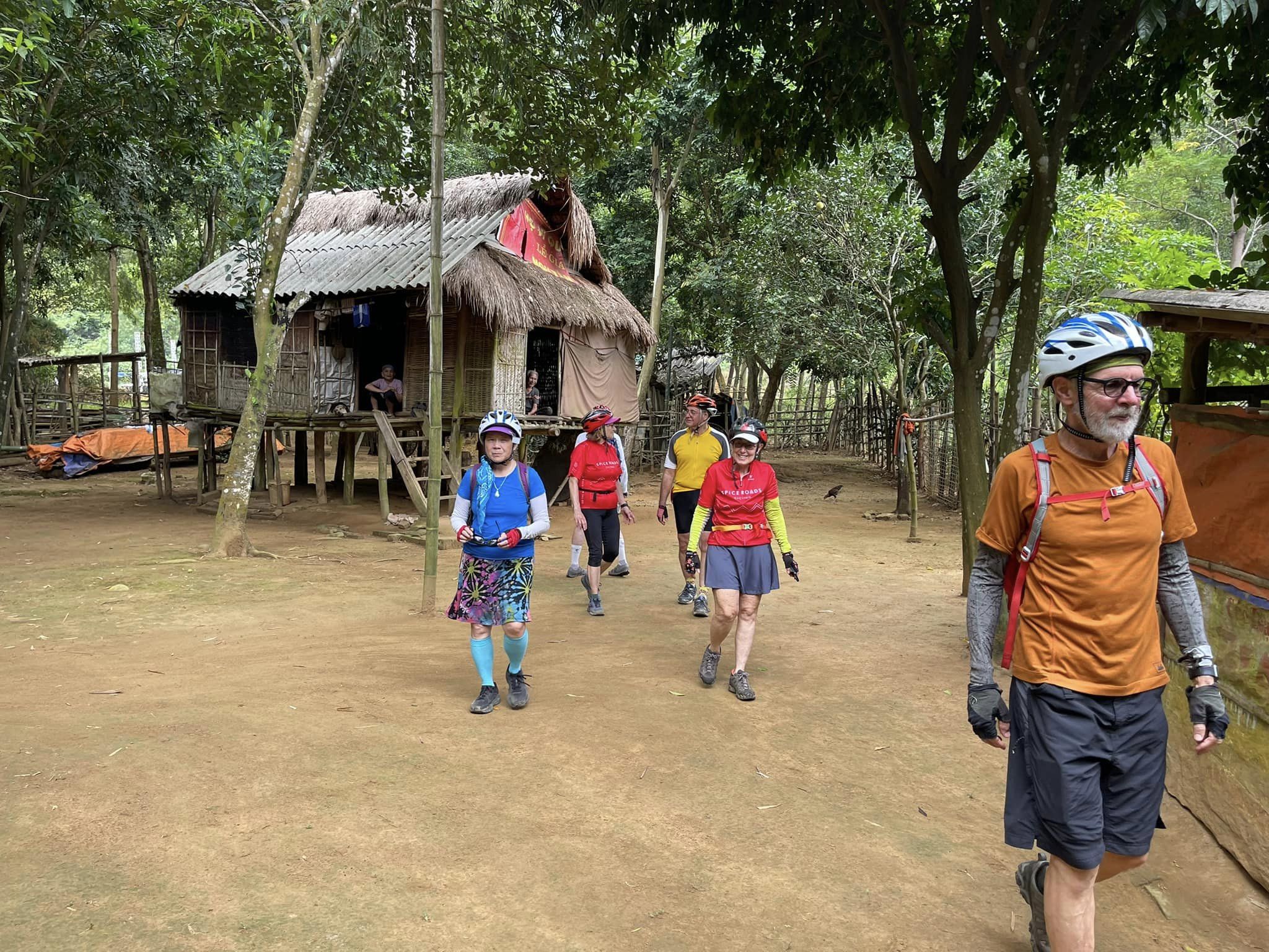 Vietnam Cycling Tour of the Red River Delta 4 Days